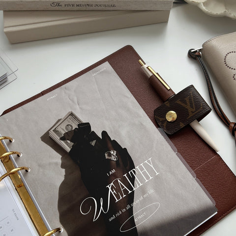'Wealthy' Velvet Dashboard
